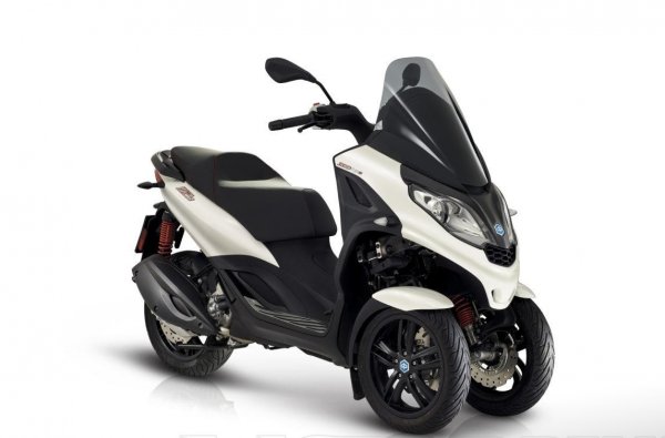 Piaggio MP3 LT SPORT 300HPE, předváděcí moto