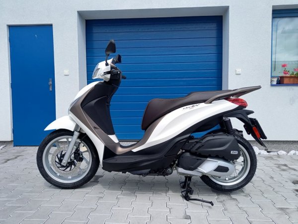 Piaggio Medley 125 RST i GET bílé