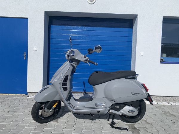 Vespa GTS 125 Super DEMO MOTO