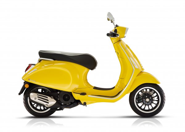 Vespa Sprint 125 žlutá