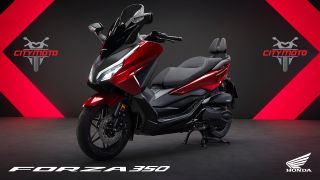 🔥 FORZA 350 za akční cenu 159 900 Kč! 🔥 A teď pozor… skladem úplně všechny barvy. ALE! Je tu jeden háček: od každé jen 1...